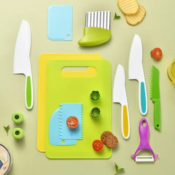 New Kids Cooking Cutter Set - Image 3